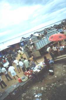 seam reap boat loading 1