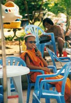 jinghong monks_2