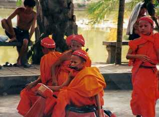 jinghong monks_5