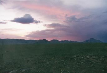 gobi_mnts_sunset_1