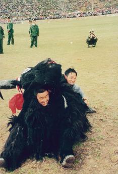 hf_parade_yak_1