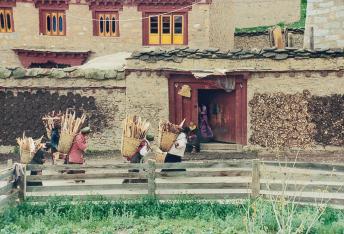 litang_old_street_scene_2